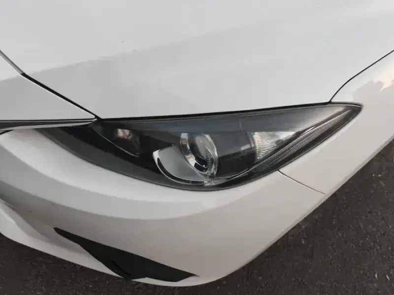 2016 Mazda Axela с пробегом 115 000 км
