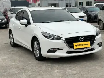 2017 Mazda Axela с пробегом 105 500 км