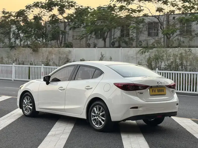 2019 Mazda Axela с пробегом 70 000 км