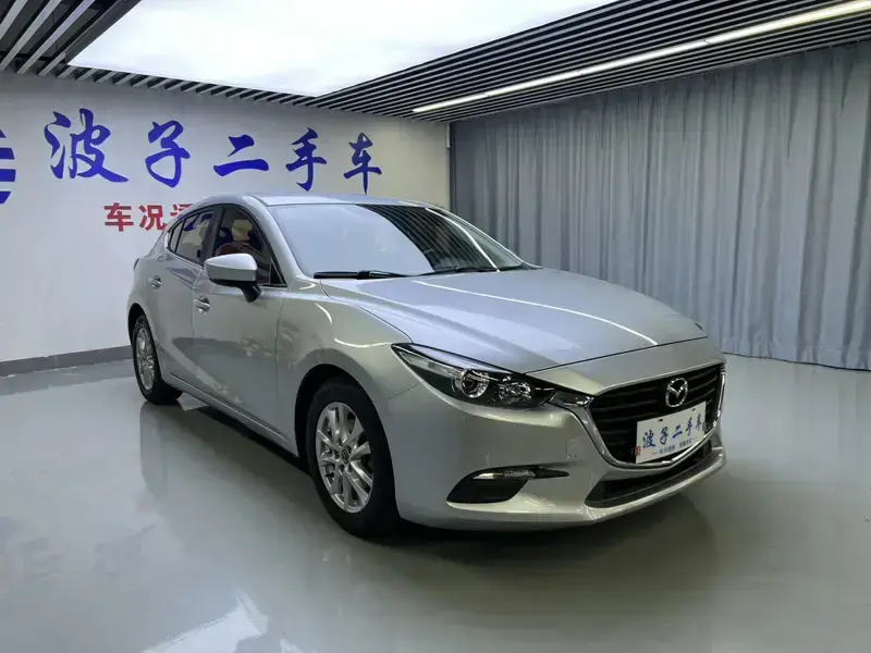 2017 Mazda Axela с пробегом 81 000 км