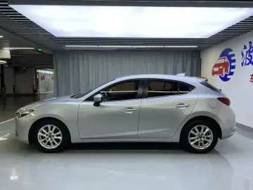 2017 Mazda Axela с пробегом 81 000 км