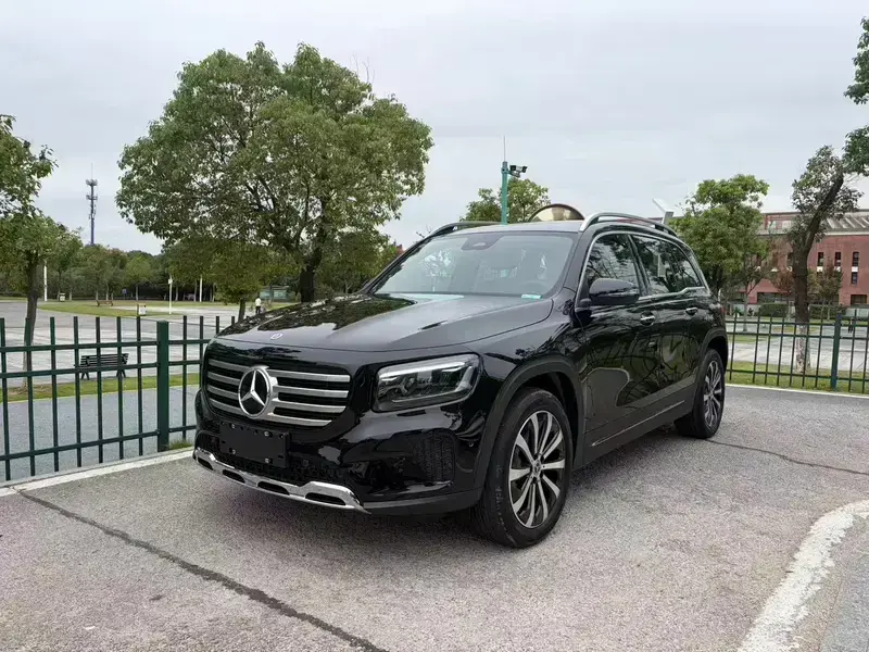 2025 Mercedes-Benz GLB с пробегом 14 000 км