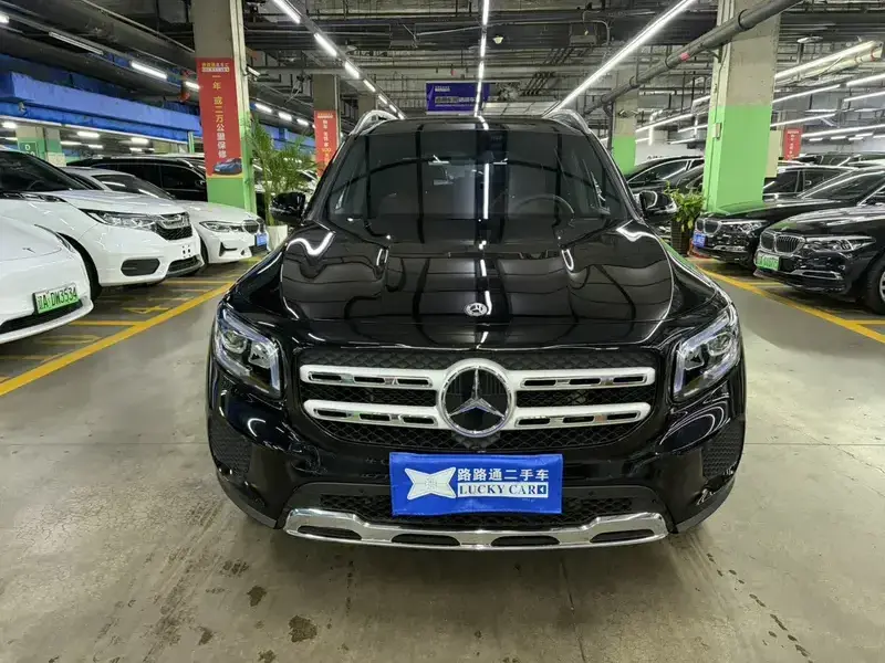 2023 Mercedes-Benz GLB с пробегом 10 300 км