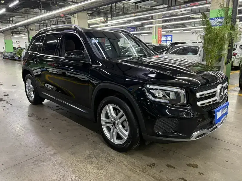 2023 Mercedes-Benz GLB с пробегом 10 300 км