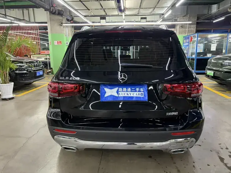 2023 Mercedes-Benz GLB с пробегом 10 300 км