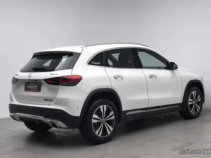 2023 Mercedes-Benz GLA с пробегом 48 600 км