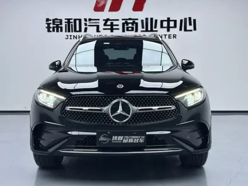 2025 Mercedes-Benz GLC с пробегом 22 000 км