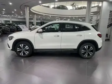 2023 Mercedes-Benz GLA с пробегом 53 700 км
