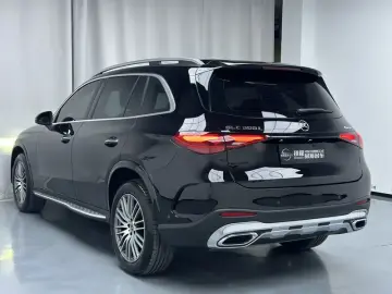 2025 Mercedes-Benz GLC с пробегом 22 000 км