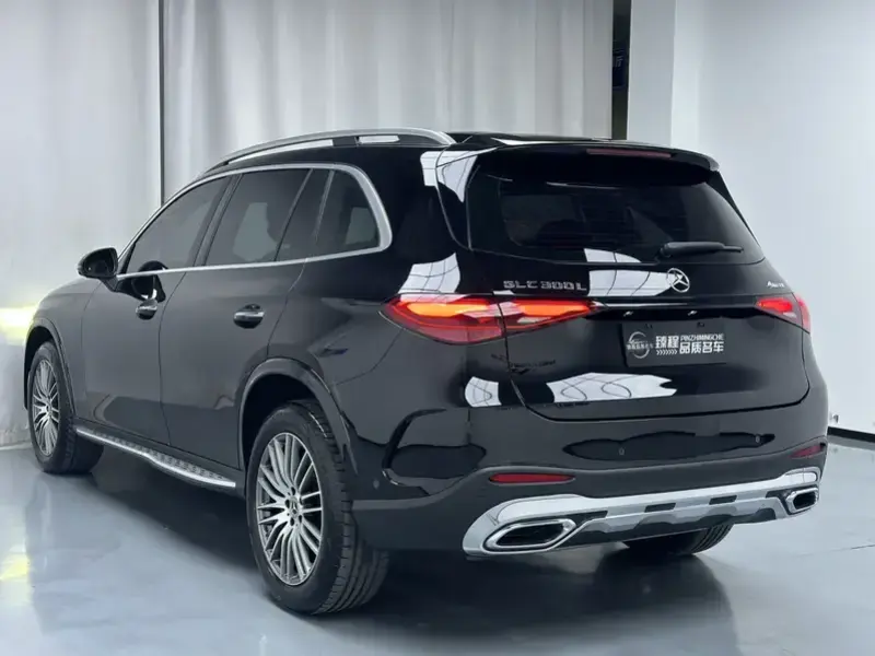 2025 Mercedes-Benz GLC с пробегом 22 000 км