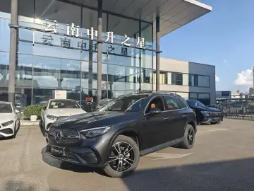 2025 Mercedes-Benz GLC с пробегом 18 300 км