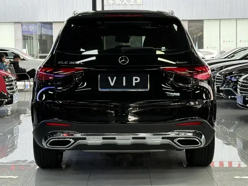 2024 Mercedes-Benz GLC с пробегом 25 000 км