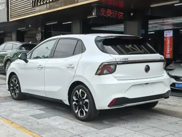 2026 MG 4 EV с пробегом 21 000 км