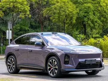 2025 Nio EC6 с пробегом 17 000 км