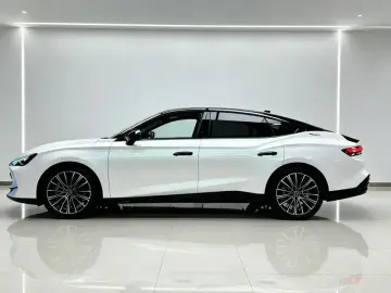 2023 MG 7 с пробегом 40 000 км