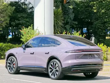 2025 Nio EC6 с пробегом 17 000 км