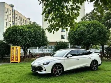 2023 MG 7 с пробегом 8 000 км