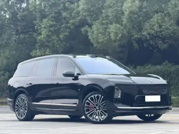 2026 Nio ES8 с пробегом 12 000 км
