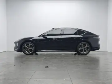 2025 Nio ET5 с пробегом 19 800 км