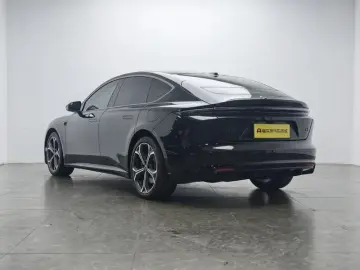 2025 Nio ET5 с пробегом 19 800 км