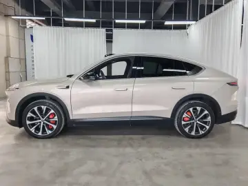 2023 Nio EC7 с пробегом 48 000 км