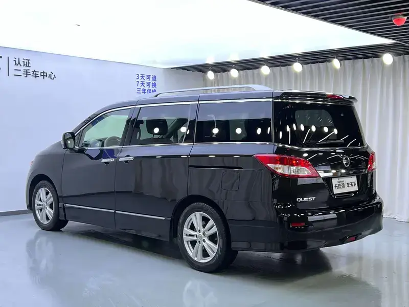 2015 Nissan Quest с пробегом 126 000 км