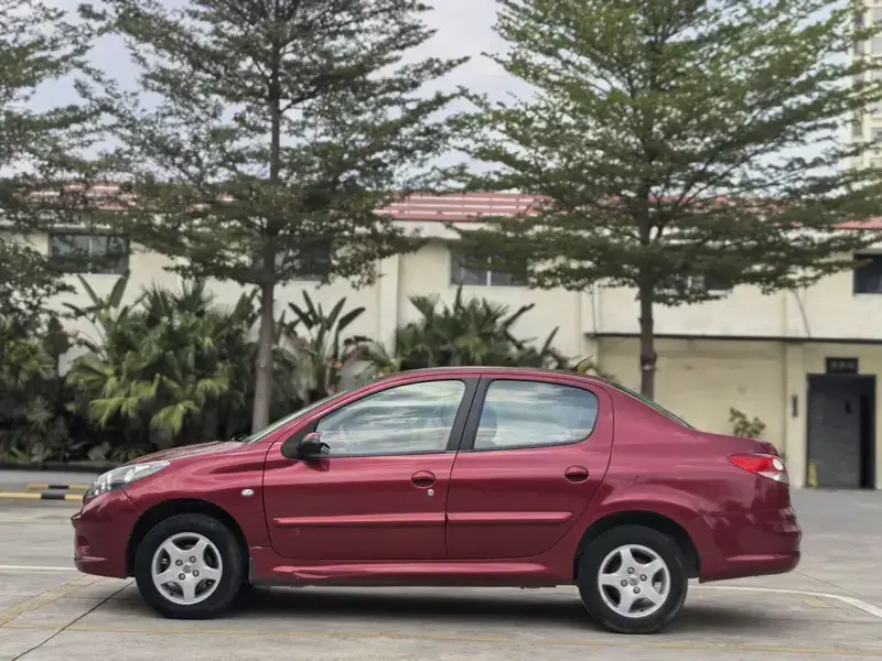 2011 Peugeot 207 с пробегом 80 000 км