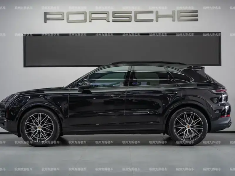2026 Porsche Cayenne с пробегом 8 800 км