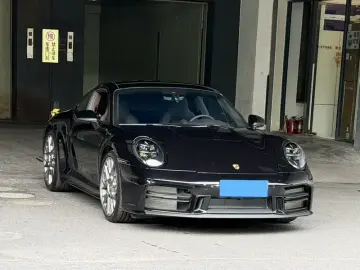 2026 Porsche 911 с пробегом 2 000 км