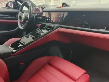2024 Porsche Panamera с пробегом 13 700 км