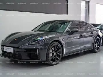 2024 Porsche Panamera с пробегом 6 300 км