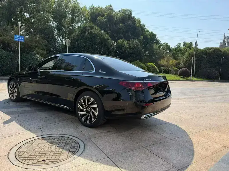 2024 Mercedes-Benz E-Класс с пробегом 25 000 км