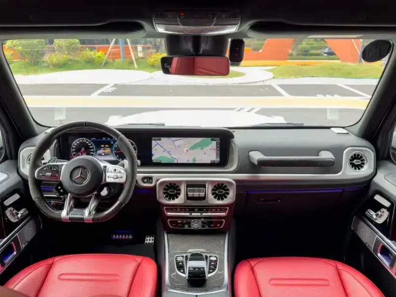 2024 Mercedes-Benz G-Класс с пробегом 10 000 км