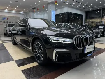 2021 BMW M760Le с пробегом 45 000 км