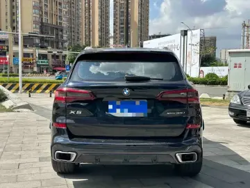2022 BMW X5 New Energy(Imported) с пробегом 51 000 км