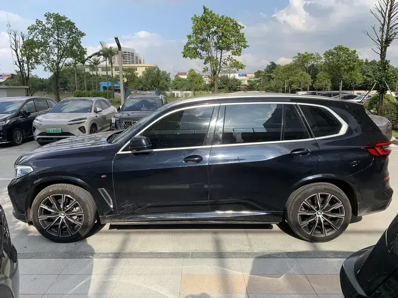 2022 BMW X5 New Energy(Imported) с пробегом 84 000 км