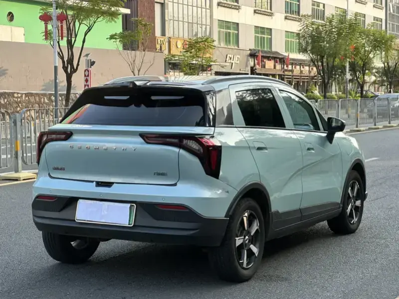 2023 Geely E Firefly с пробегом 35 000 км