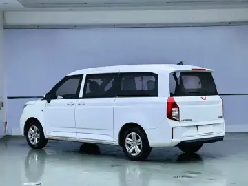 2021 Wuling Wuling Journey с пробегом 103 800 км