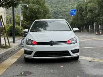 2017 Volkswagen Golf Electric с пробегом 74 000 км