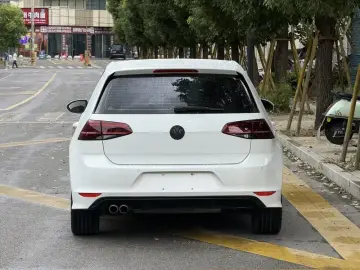 2017 Volkswagen Golf Electric с пробегом 74 000 км