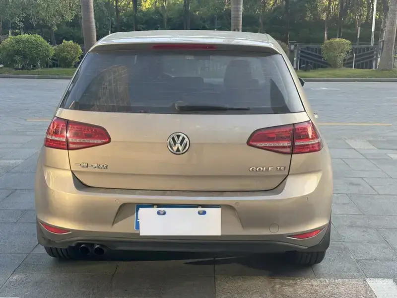2014 Volkswagen Golf Electric с пробегом 90 000 км