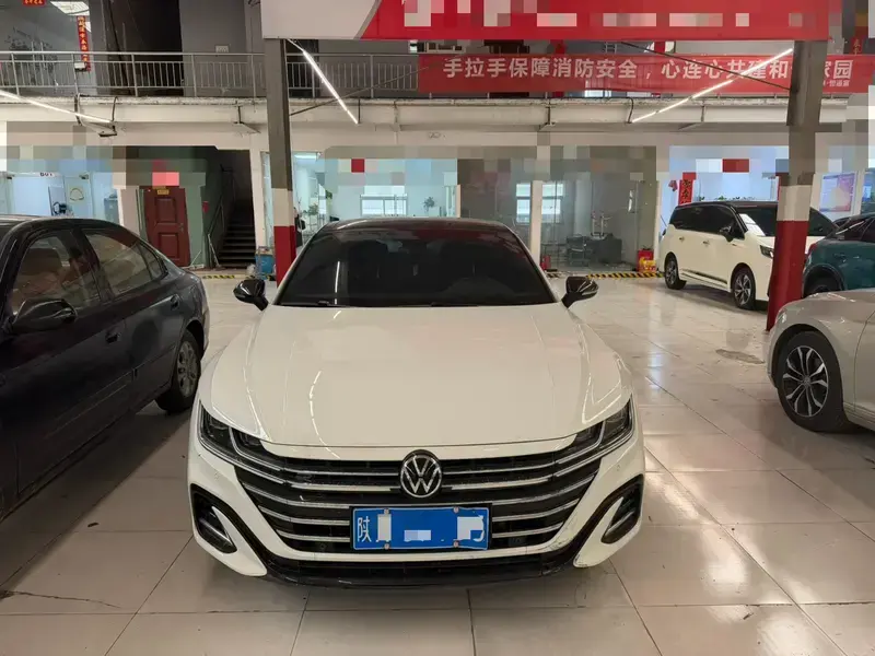 2023 Volkswagen Passat CC с пробегом 74 000 км