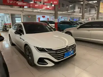 2023 Volkswagen Passat CC с пробегом 74 000 км