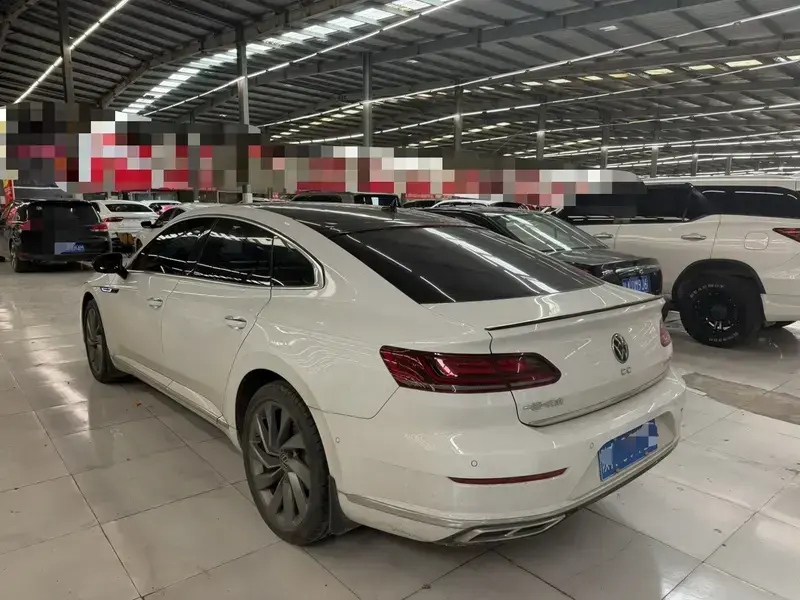 2023 Volkswagen Passat CC с пробегом 74 000 км