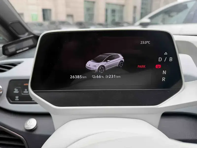 2021 Volkswagen ID.3 с пробегом 26 000 км