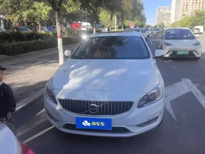 2018 Volvo S60 с пробегом 63 000 км