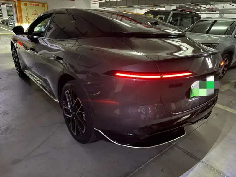 2025 Avatr 06 с пробегом 20 000 км