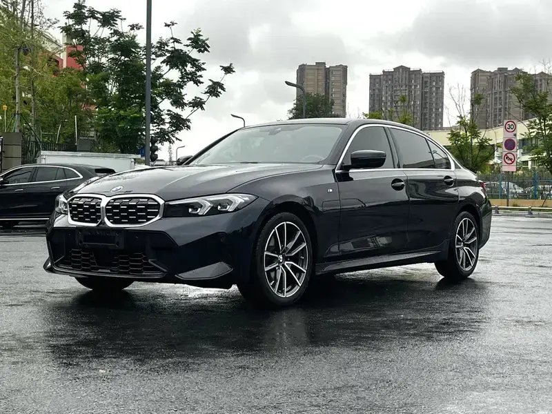 2025 BMW 3 серии с пробегом 10 000 км