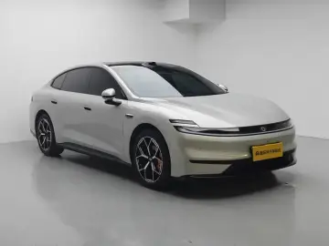 2026 Changan Qiyuan A06 с пробегом 10 700 км