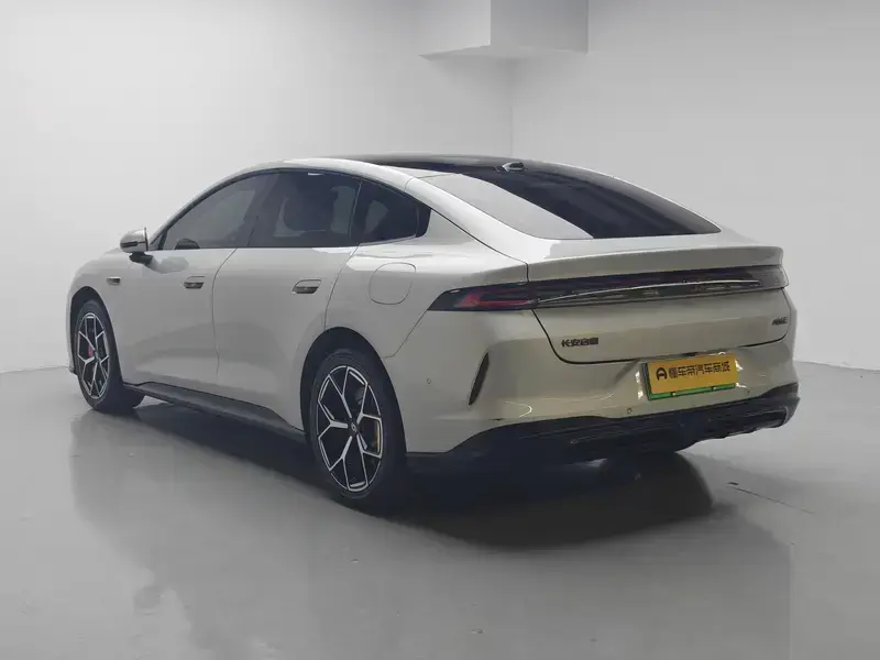 2026 Changan Qiyuan A06 с пробегом 10 700 км